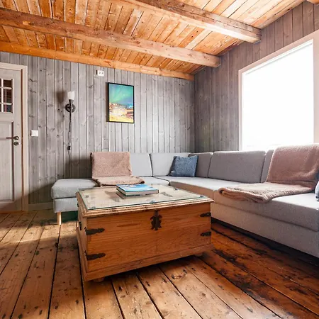 Seaside Semesterbostad Tind