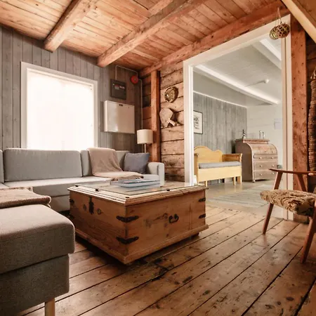 Seaside Semesterbostad *