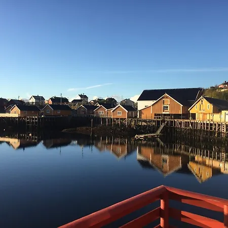 Seaside Tind