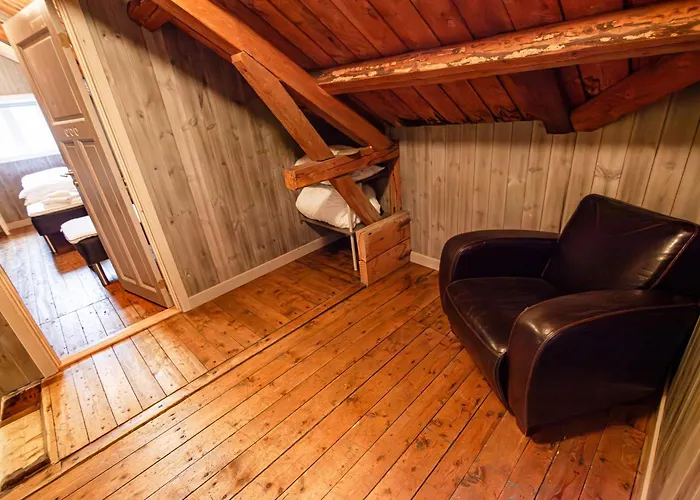 Semesterbostad Seaside Tind