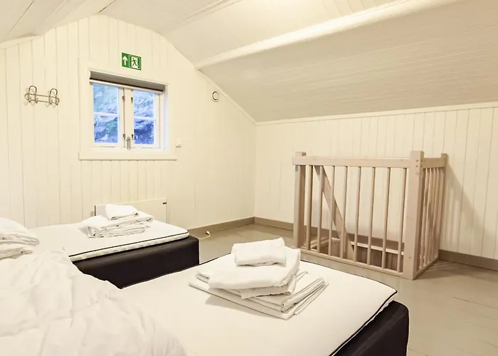 Seaside Semesterbostad Tind